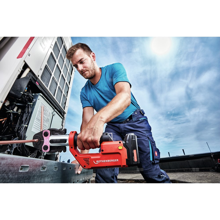 Zaciskarka ROMAX Compact TT, zestaw szczęk zaciskowych MaxiPro 1/4"-1 1/8", akumulator 2.0 Ah/18 V, ładowarka UE w ROCASE