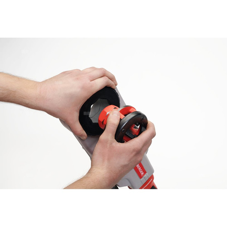 SUPERTRONIC 2000E z imadłem z głowicami BSPT R 1/2"-3/4"-1"-1 1/4"-1 1/2"-2" z adapterem ROFIX z akumulatorem 8.0AH ProCORE 18V i ładowarką AMP