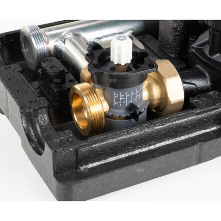 Grupa pompowa AFRISO PrimoTherm K 180-2 DN 25 WP 3-WM-R GZ x GW 1 1/2'' x 1'', z zaworem mieszającym, z izolacją, z pompą obiegową Wilo Para SC 25/6