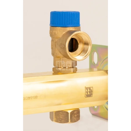 Zespół przyłączeniowy AFRISO BSB 3/4'' GW x szybkozłącze, max. 6 bar + wskaźnik ciśnienia