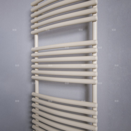 Grzejnik drabinkowy ZEHNDER Ovida Bow, wym. 796 x 747 mm, kolor biały RAL9016, moc 603W