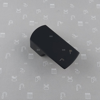 Uchwyt przełącznika natrysku do baterii 4-otworowej wannowej MOKAIT BLACK