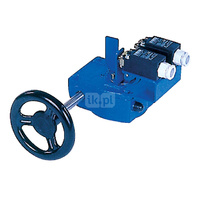 Ręczna przekładnia ślimakowa, smarowana fabrycznie - dożywotnio, napędzana kółkiem ręcznym wyposażona w dwa wyłączniki krańcowe DN 600