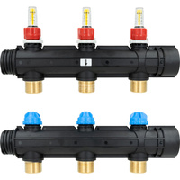 Trzy obiegi rozdzielacza ProCalida IN 1 1/2'', rozstaw 100 mm, G1'', rotametry 4÷20 l/min